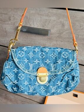 💙Vintage Louis Vuitton Denim Monogram Mini Pleaty Shoulder Bag 💙